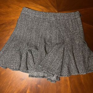 BCBG Generation tweed skirt ▪️ black, white & silver EUC ▪️ size 0